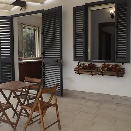 Beb Nonno Baffo 4* 아볼라