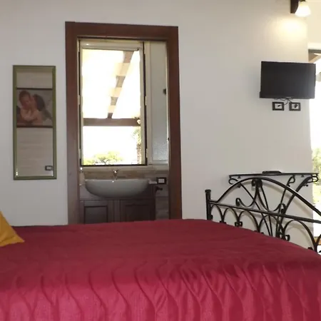 Beb Nonno Baffo Bed & Breakfast *