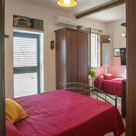 B&B Beb Nonno Baffo 아볼라