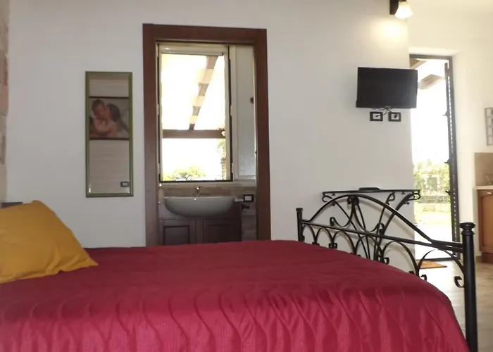 Beb Nonno Baffo Bed & Breakfast 4*